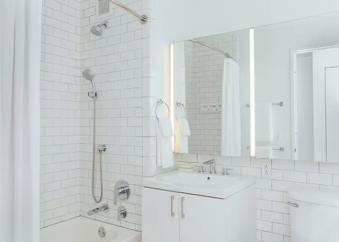 Mint House 70 Pine By Kasa